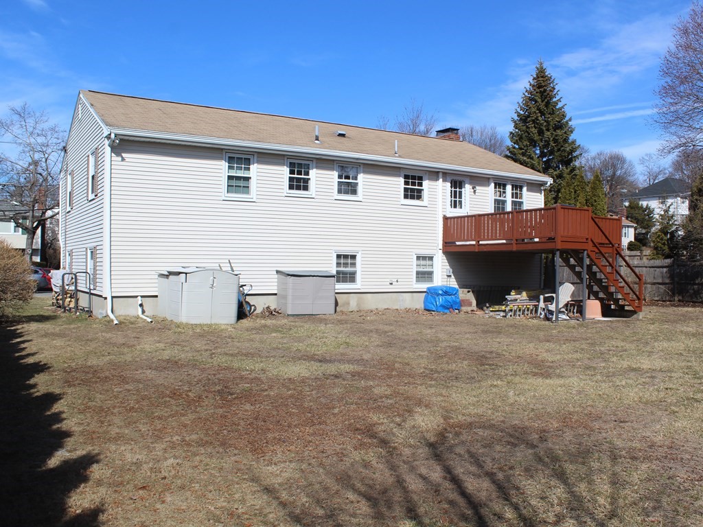 9 Briarwood Road Waltham, MA 02452 - Photo 2 of 5 Gallery Image 2