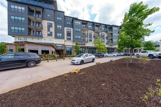 $4,350 | 6655 Sterling Drive, Sandy Springs, GA 30328