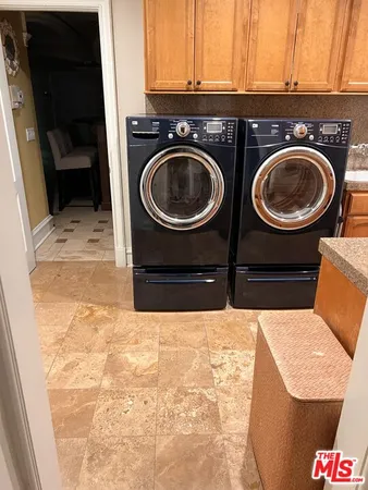 $15,999 | 11570 Sunset Boulevard, Los Angeles, CA 90049
