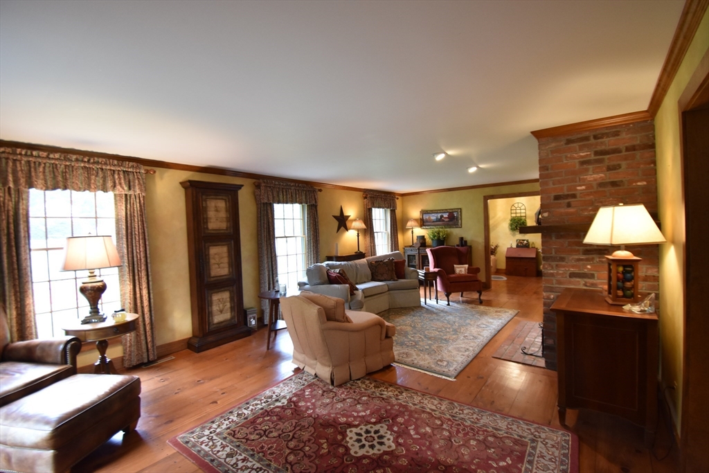51 Coleman Road Southampton, MA 01073 - Photo 11 of 39