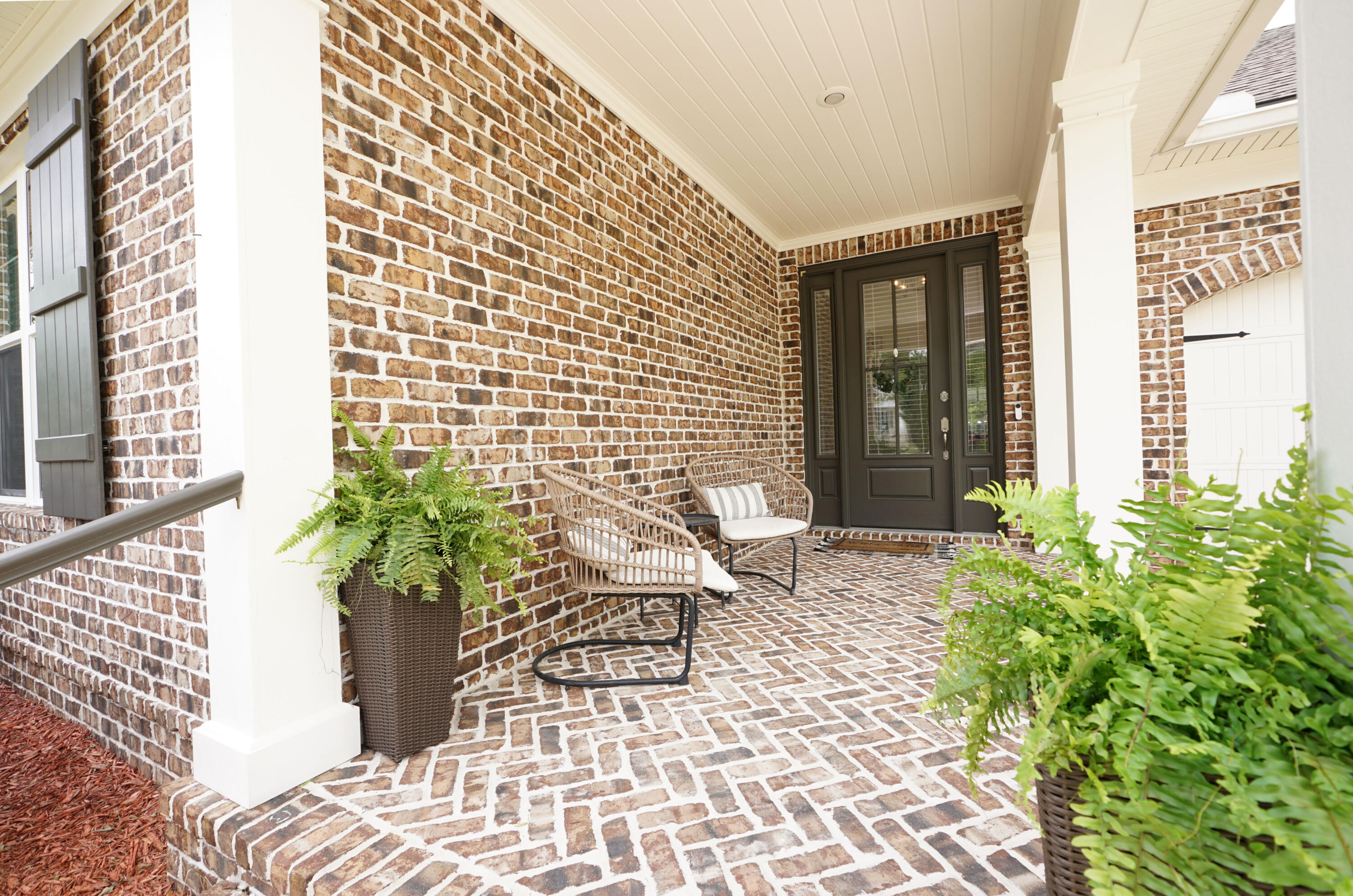 1144 Deer Moss Loop Niceville, FL 32578 - Photo 3 of 55 1144DeerMossFrtPorch2