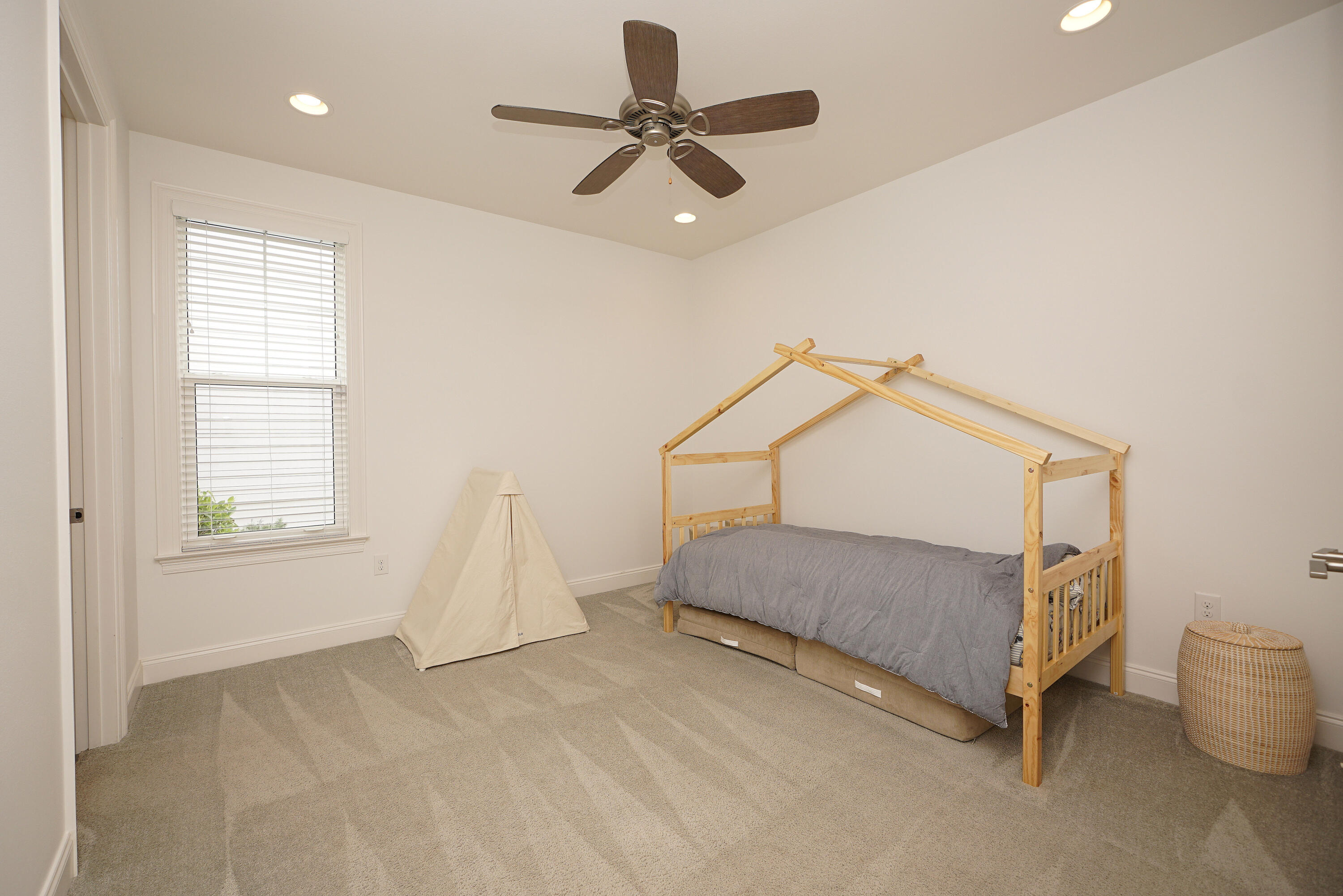 1144 Deer Moss Loop Niceville, FL 32578 - Photo 33 of 55 1144DeerMossVBdr3