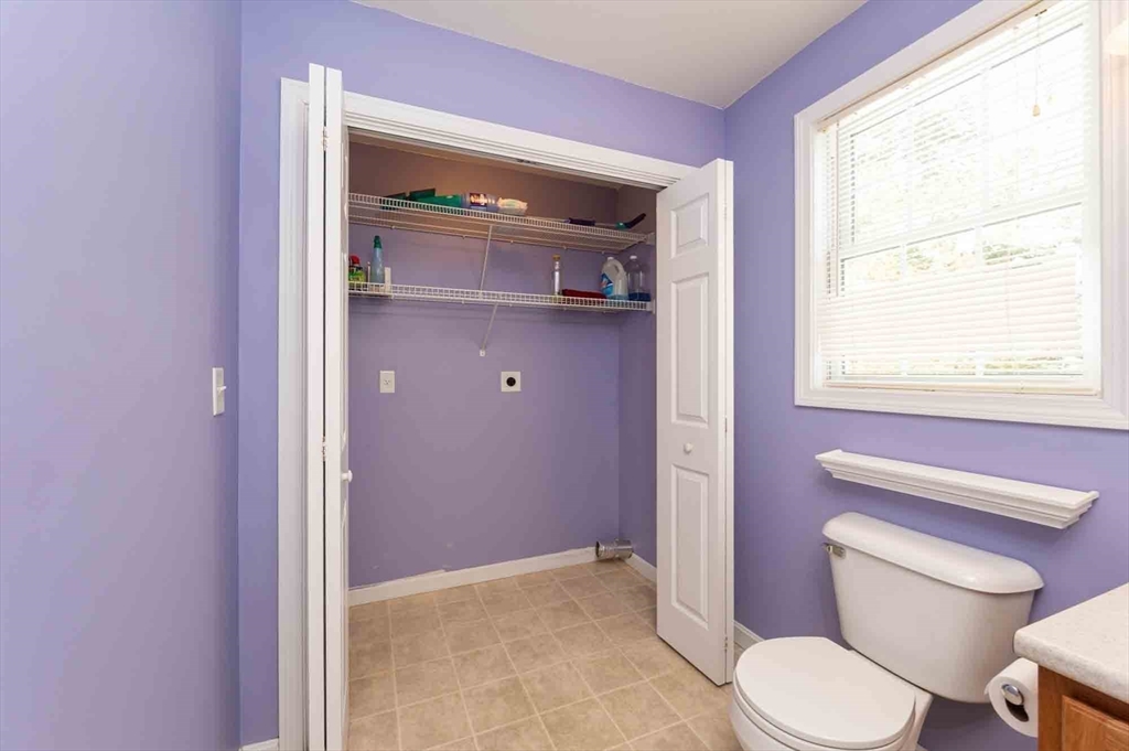 37 Summer Hill Road Dracut, MA 01826 - Photo 14 of 42