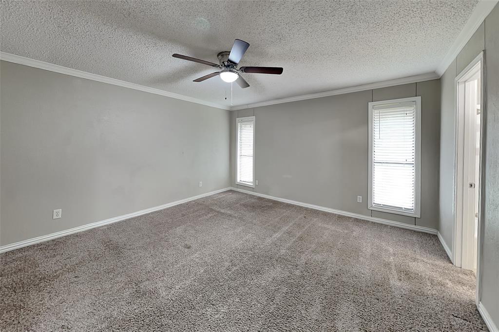 1522 Clover Hill Road Mansfield, TX 76063 - Photo 7 of 18