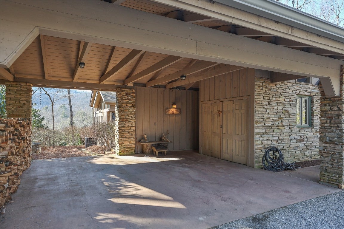 172 View Road Sapphire, NC 28774 - Photo 6 of 58 Gallery Image 6