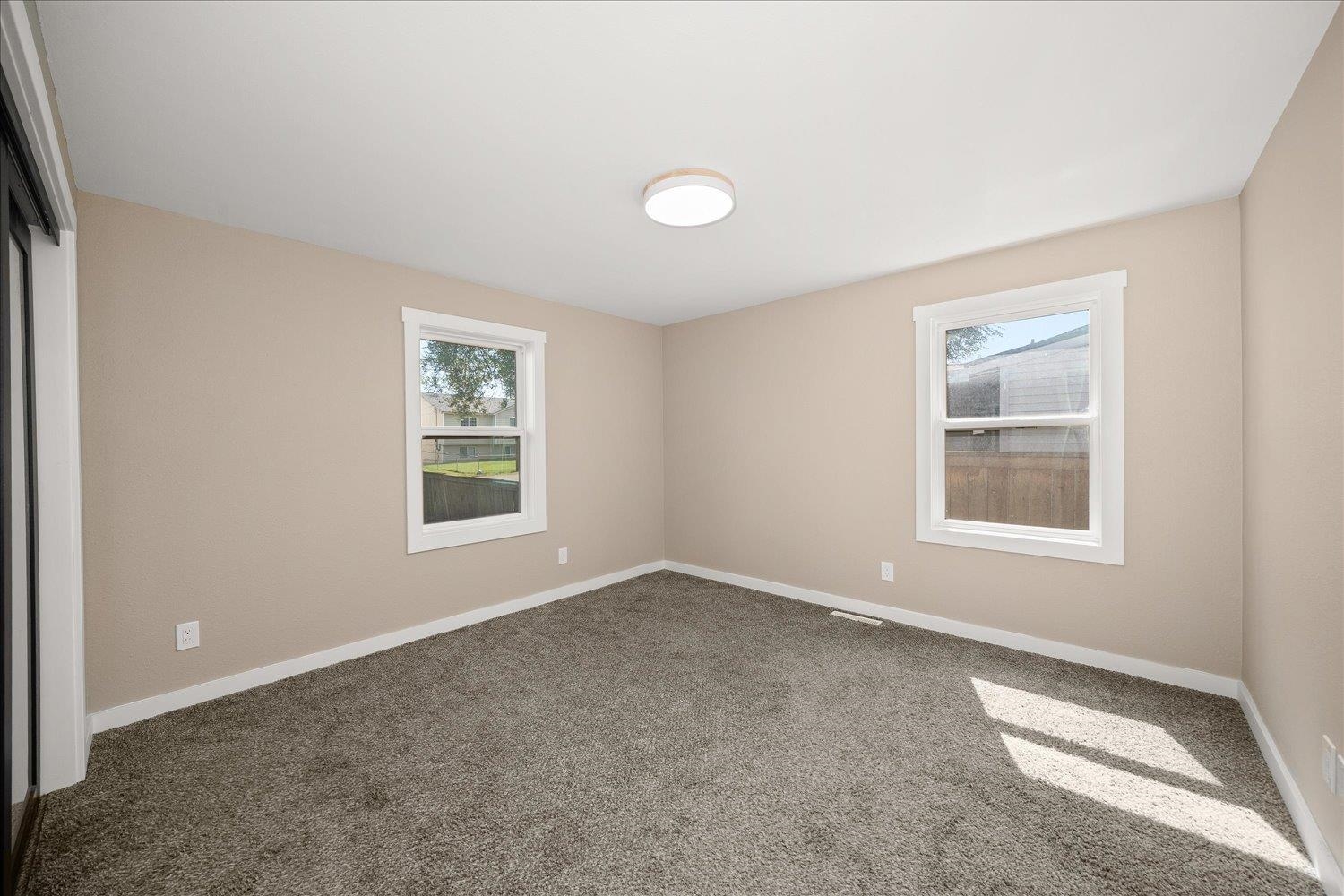 8209 East Indiana Avenue Spokane Valley, WA 99212 - Photo 17 of 48