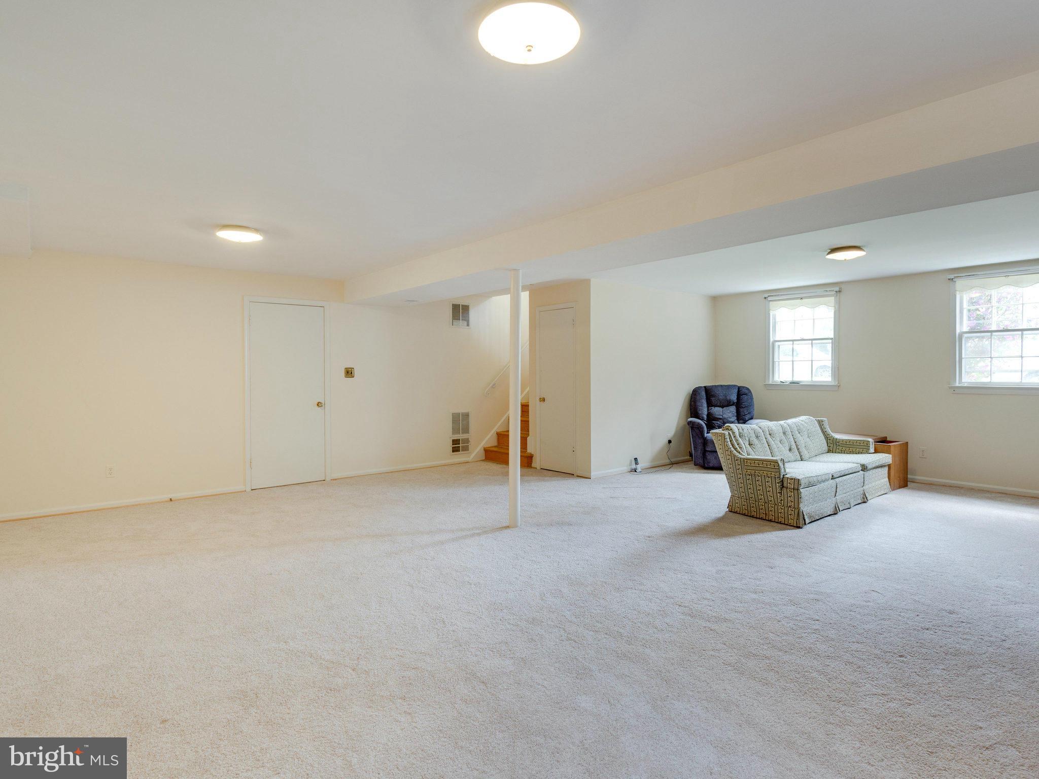 8810 Stark Road Annandale, VA 22003 - Photo 15 of 23 Family Room