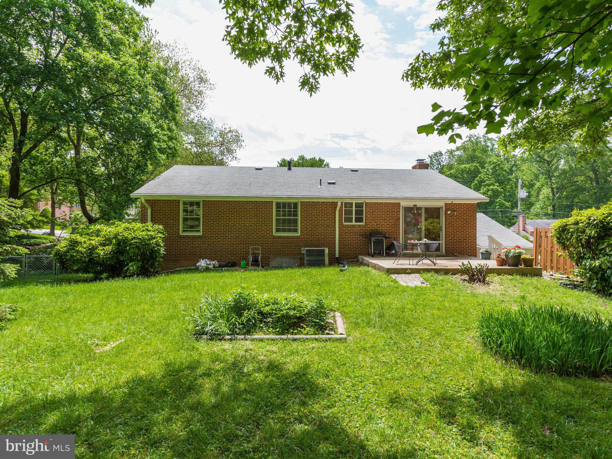8810 Stark Road Annandale, VA 22003 - Photo 23 of 23 Exterior (Rear)