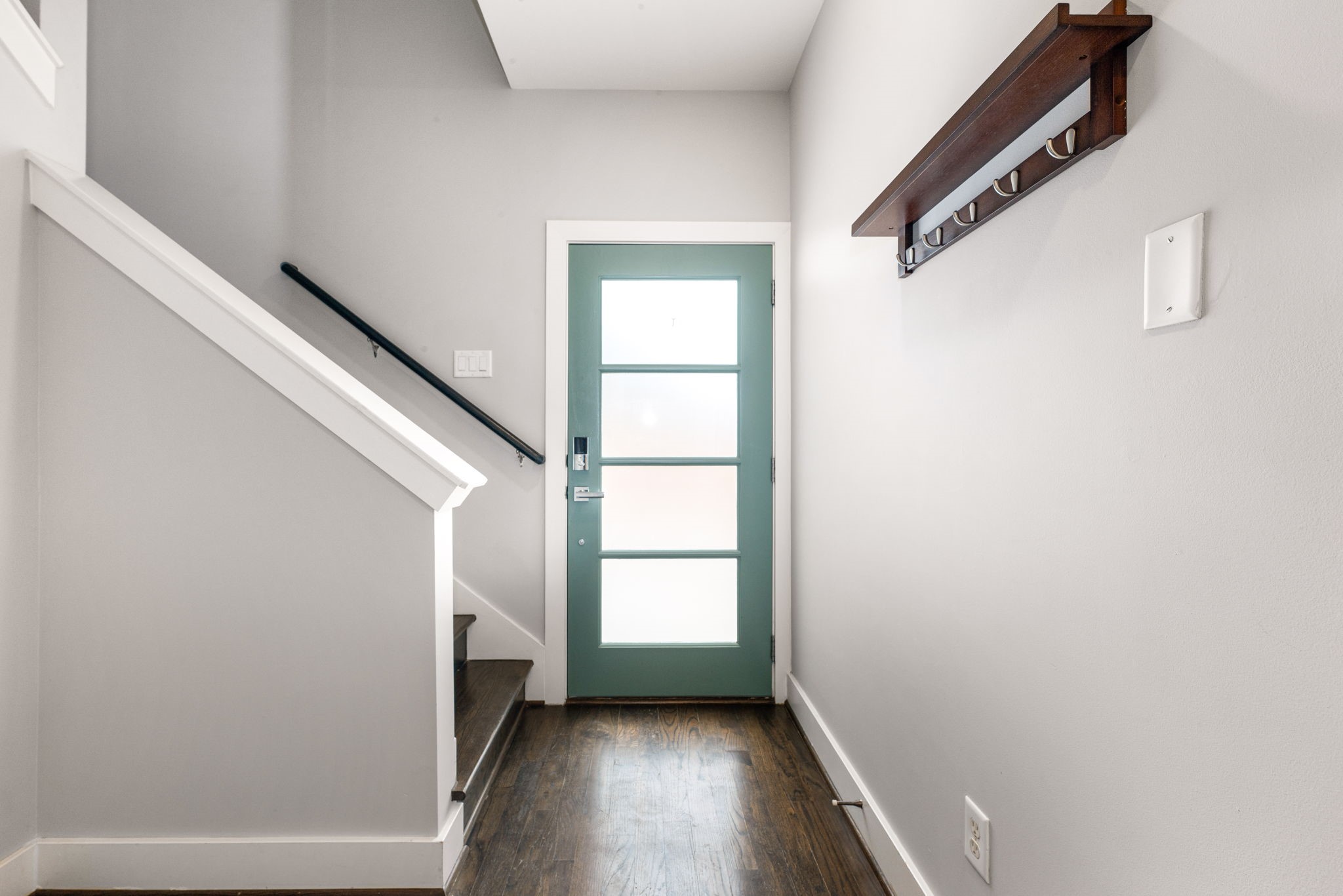 1705 Weber Street Houston, TX 77007 - Photo 21 of 25 Entry