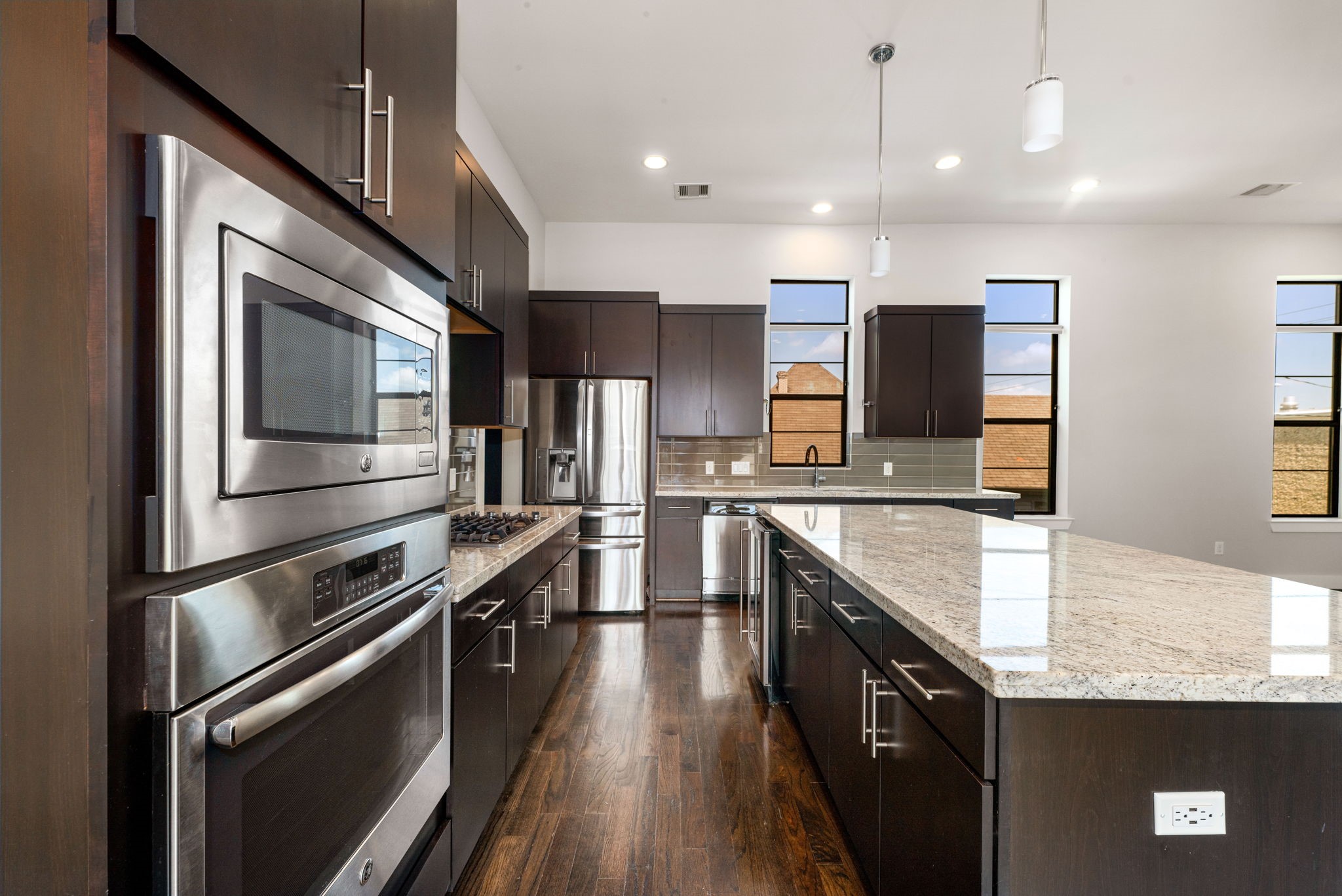 1705 Weber Street Houston, TX 77007 - Photo 3 of 25