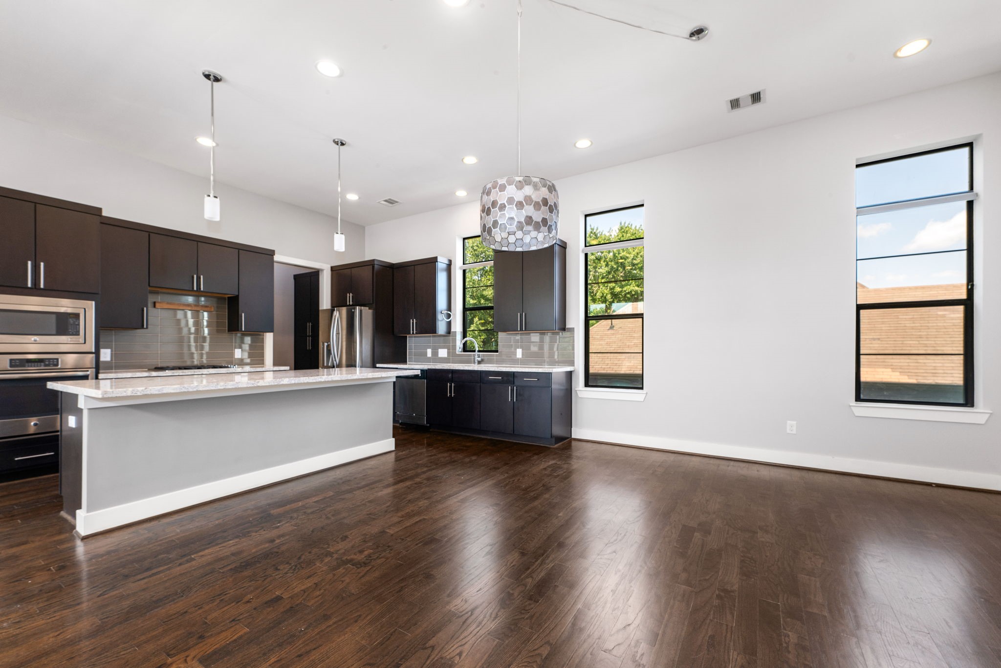 1705 Weber Street Houston, TX 77007 - Photo 6 of 25