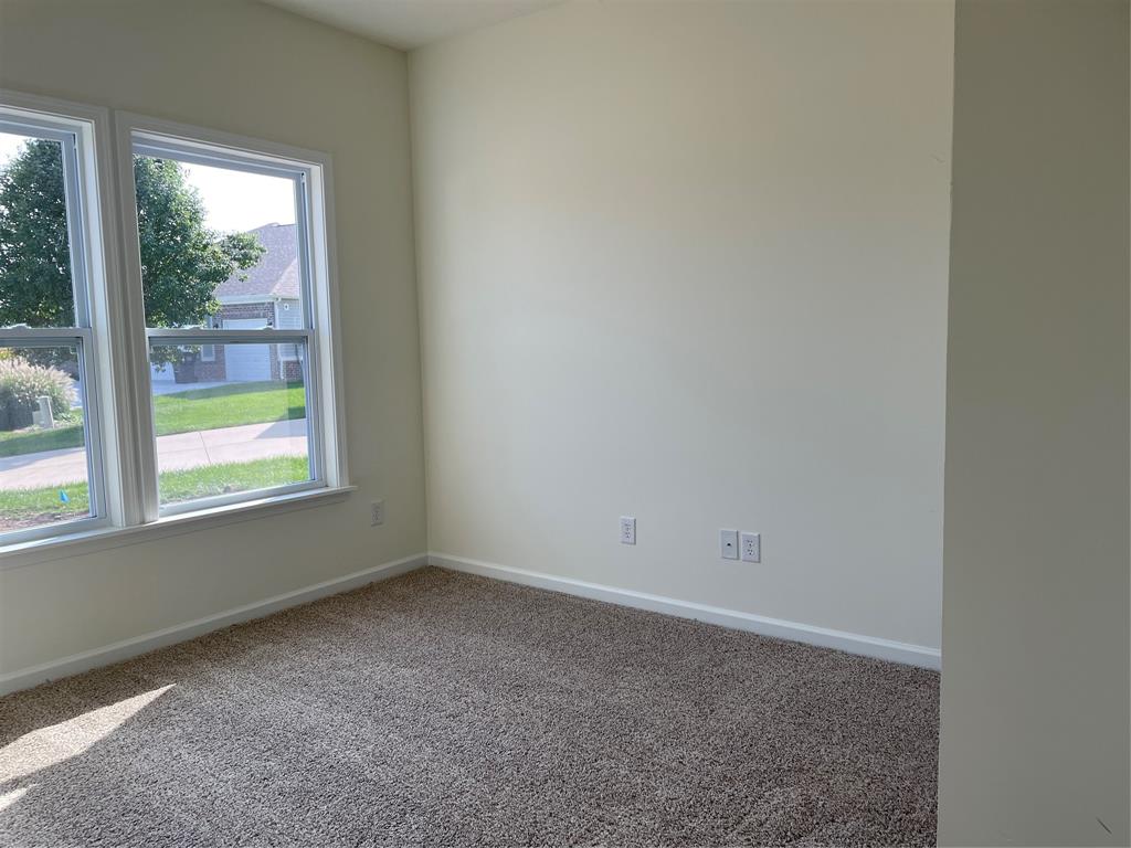 1958 Shellbark Court Columbus, IN 47201 - Photo 11 of 21 Gallery Image 11