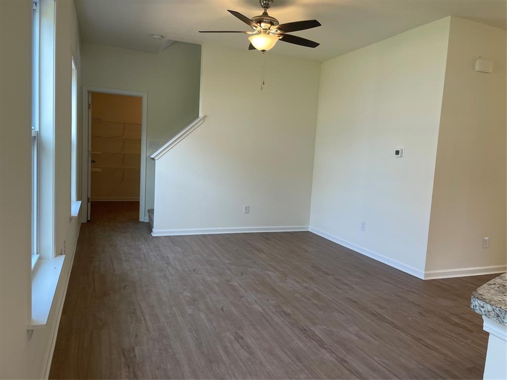 1958 Shellbark Court Columbus, IN 47201 - Photo 2 of 21 Gallery Image 2