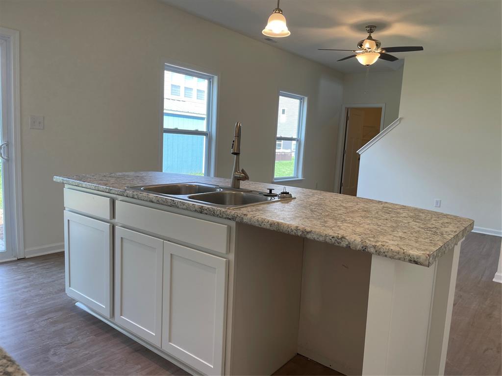 1958 Shellbark Court Columbus, IN 47201 - Photo 5 of 21 Gallery Image 5