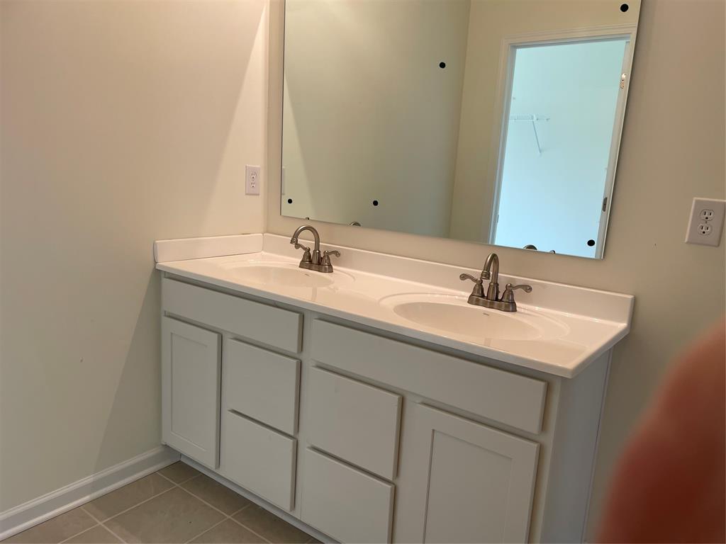 1958 Shellbark Court Columbus, IN 47201 - Photo 8 of 21 Gallery Image 8