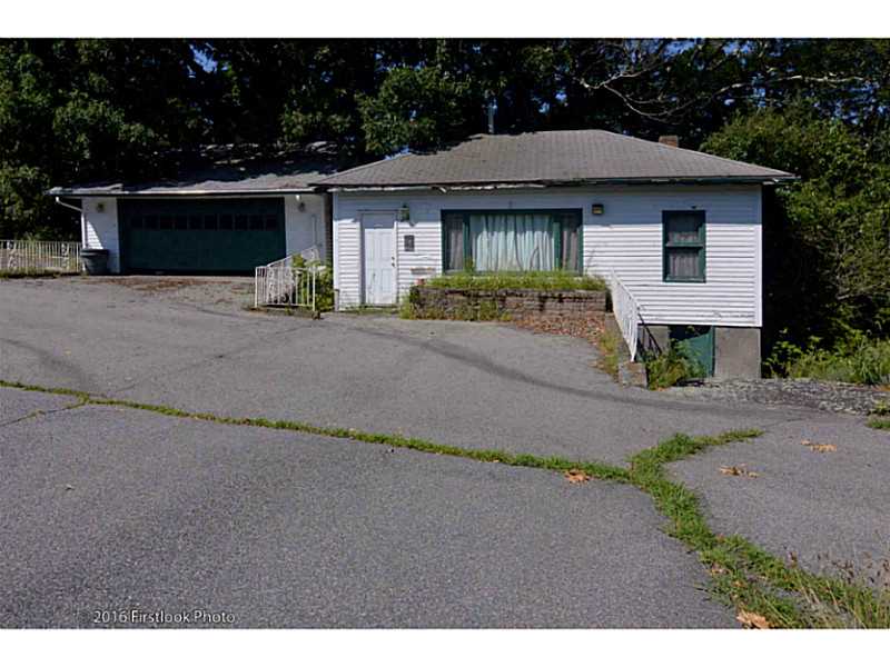 2753 Main Road Tiverton, RI 02878 - Photo 5 of 25 Exterior Front. Guest House