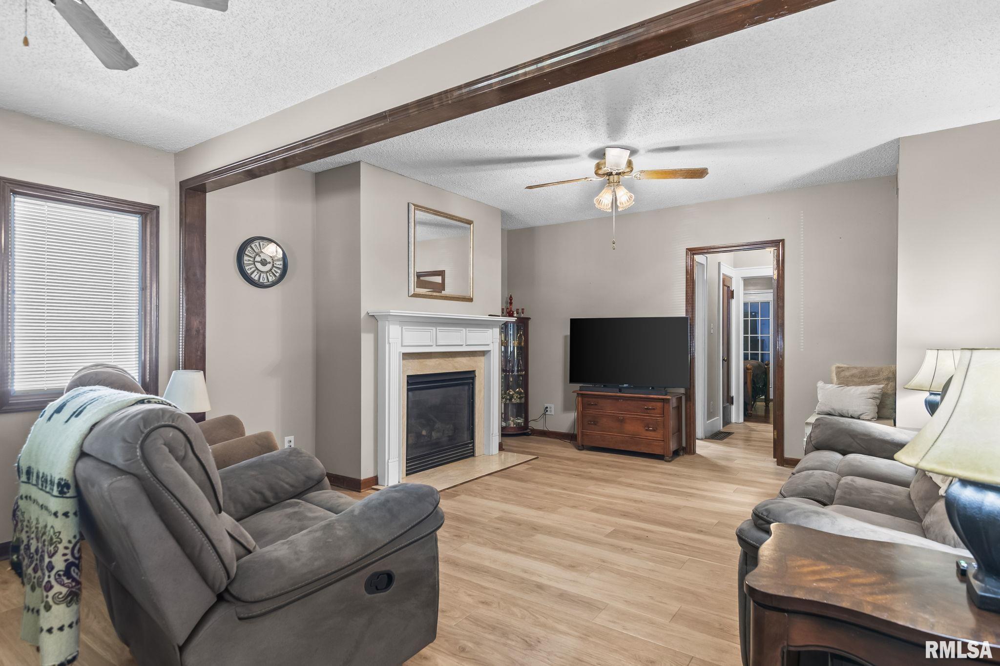 2036 North 7th Street Springfield, IL 62702 - Photo 4 of 34 Gallery Image 4
