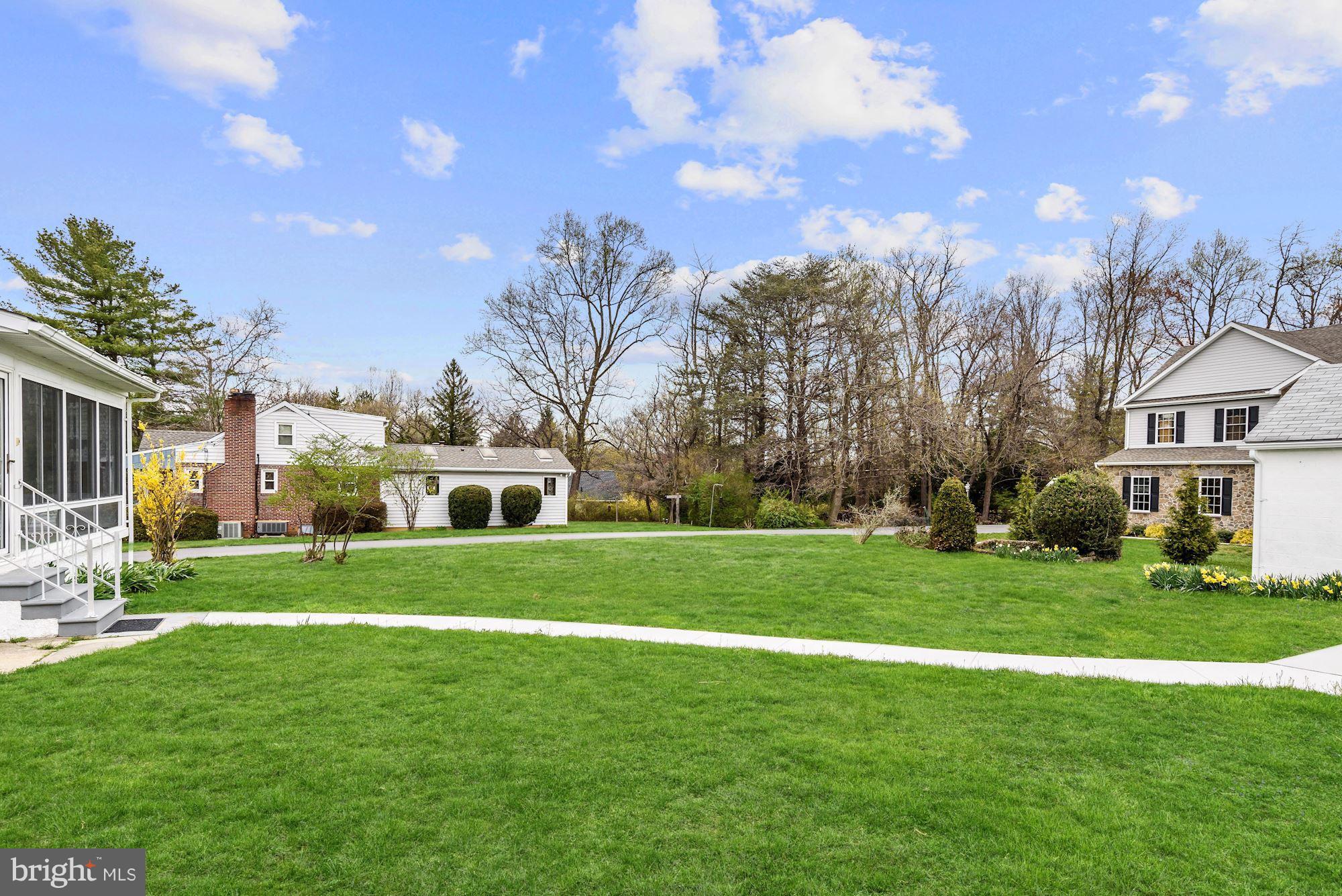 2916 Cub Hill Road Baltimore, MD 21234 - Photo 24 of 26 Landscaped Grounds