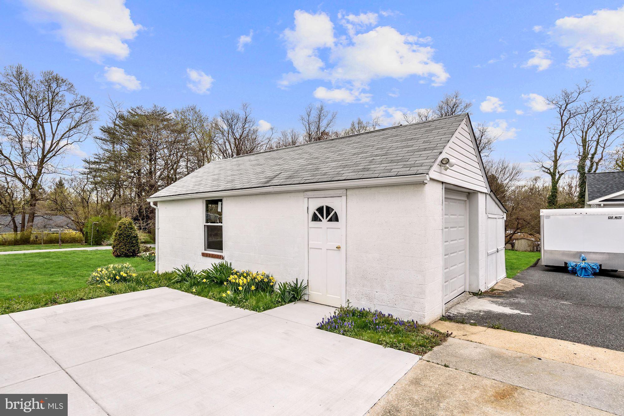 2916 Cub Hill Road Baltimore, MD 21234 - Photo 25 of 26 Garage
