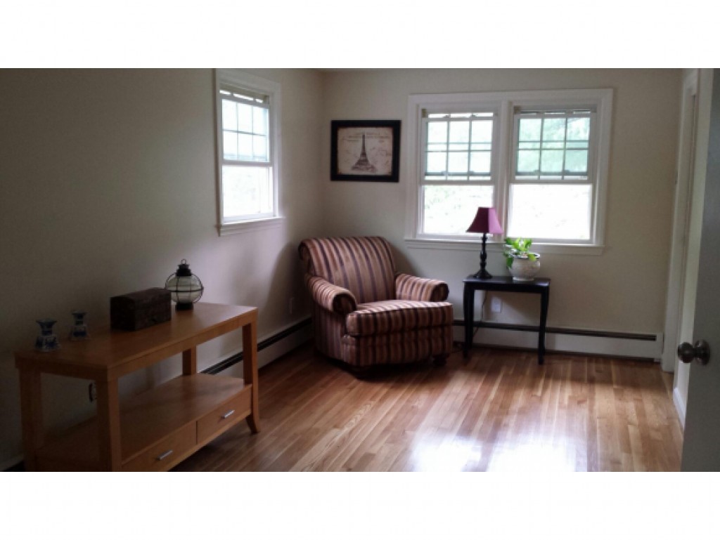 52 Back River Road Bedford, NH 03110 - Photo 5 of 10 Gallery Image 5