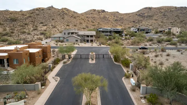 $499,000 | 3915 East Melody Drive, Unit 18, Phoenix, AZ 85042