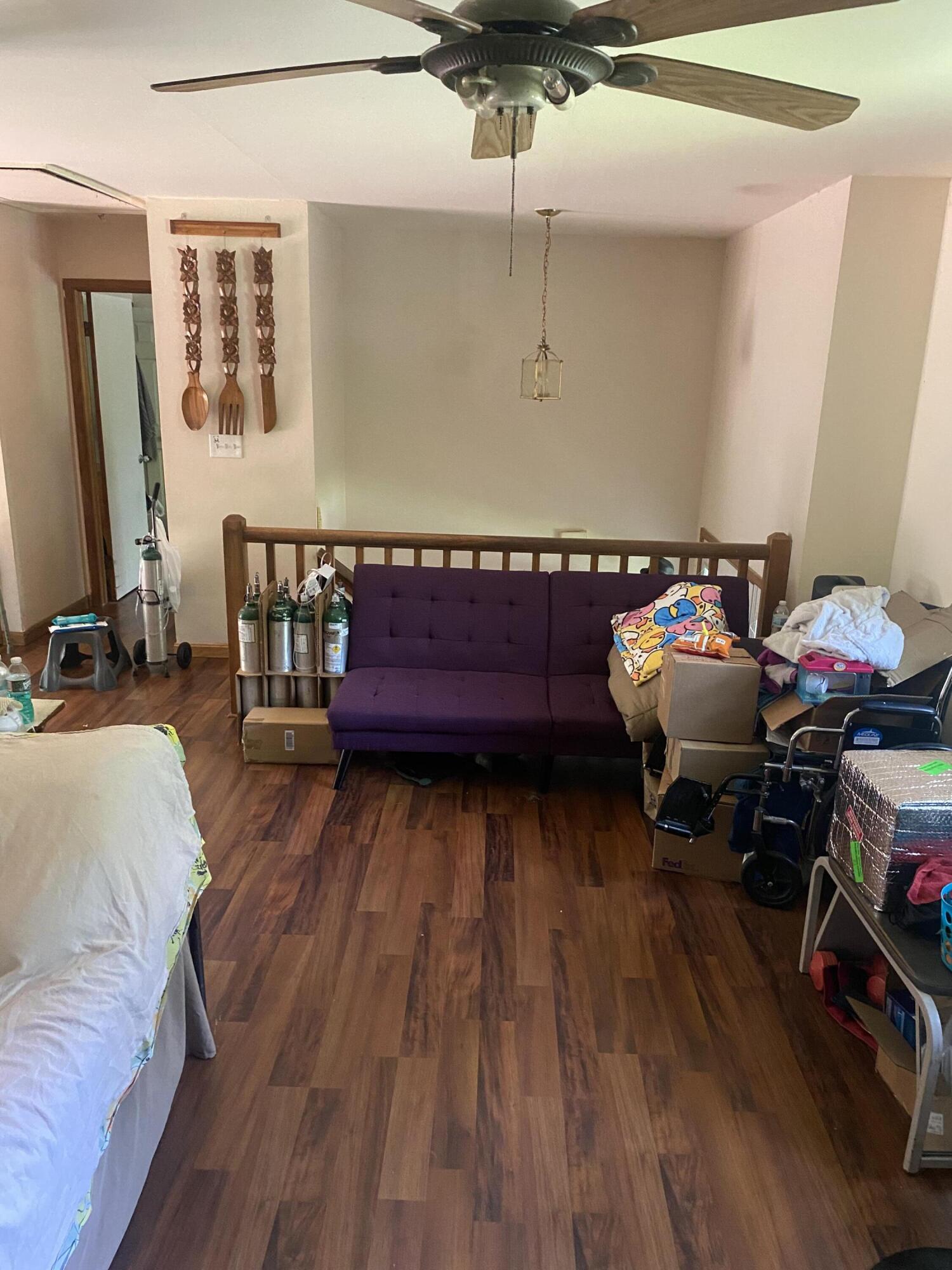 139 Davis Circle Bushkill, PA 18324 - Photo 13 of 23 living room