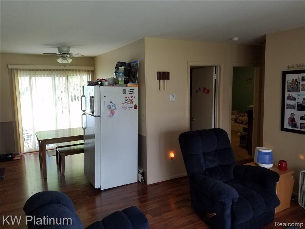 2847 Michigan Road Port Huron, MI 48060 - Photo 10 of 18 NORTH UNIT INTERIOR VIEW
