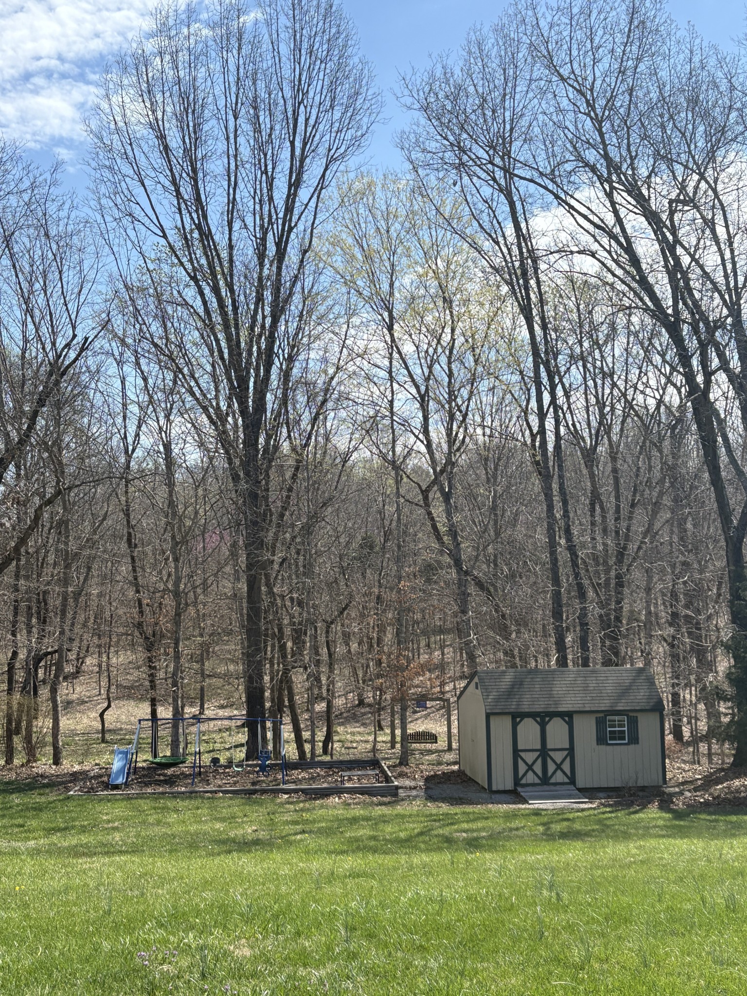 3851 Springdale Road Cunningham, TN 37052 - Photo 25 of 33 a house view with garden space