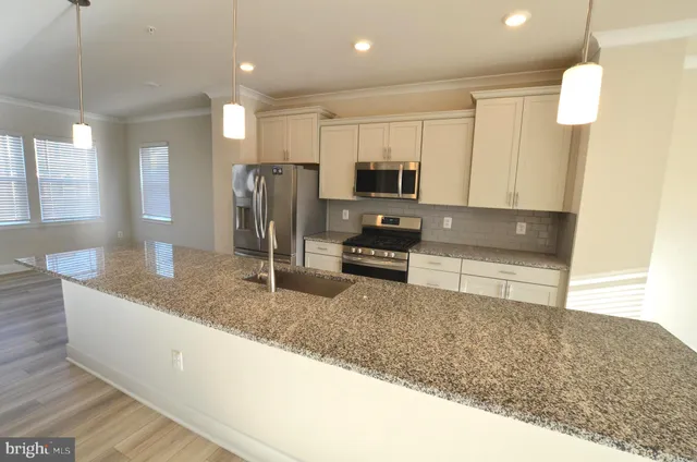 $3,200 | 2431 Woodlands Road, Windsor Mill, MD 21244