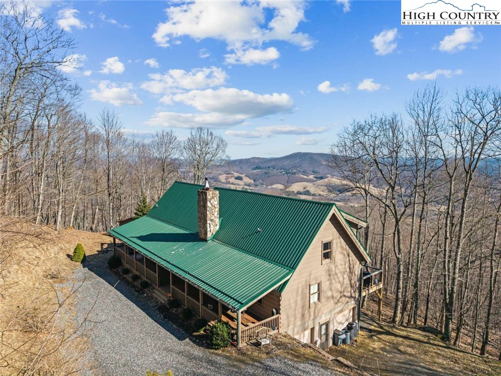 580 Little Tree Road West Jefferson, NC 28694 - Photo 2 of 25