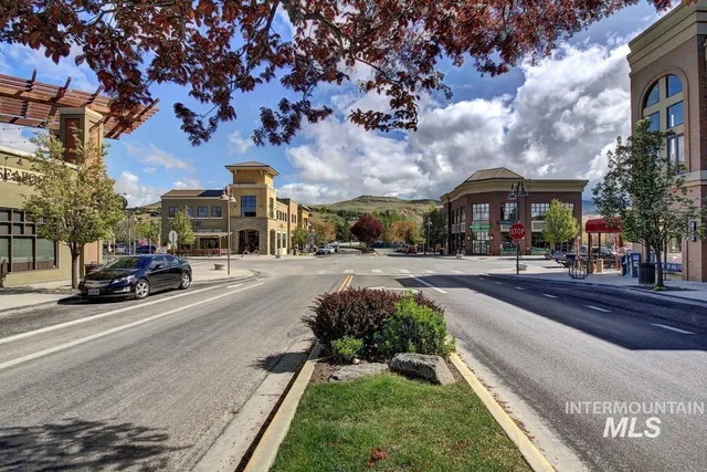 $589,000 | 2659 East Humboldt Lane, Boise, ID 83706