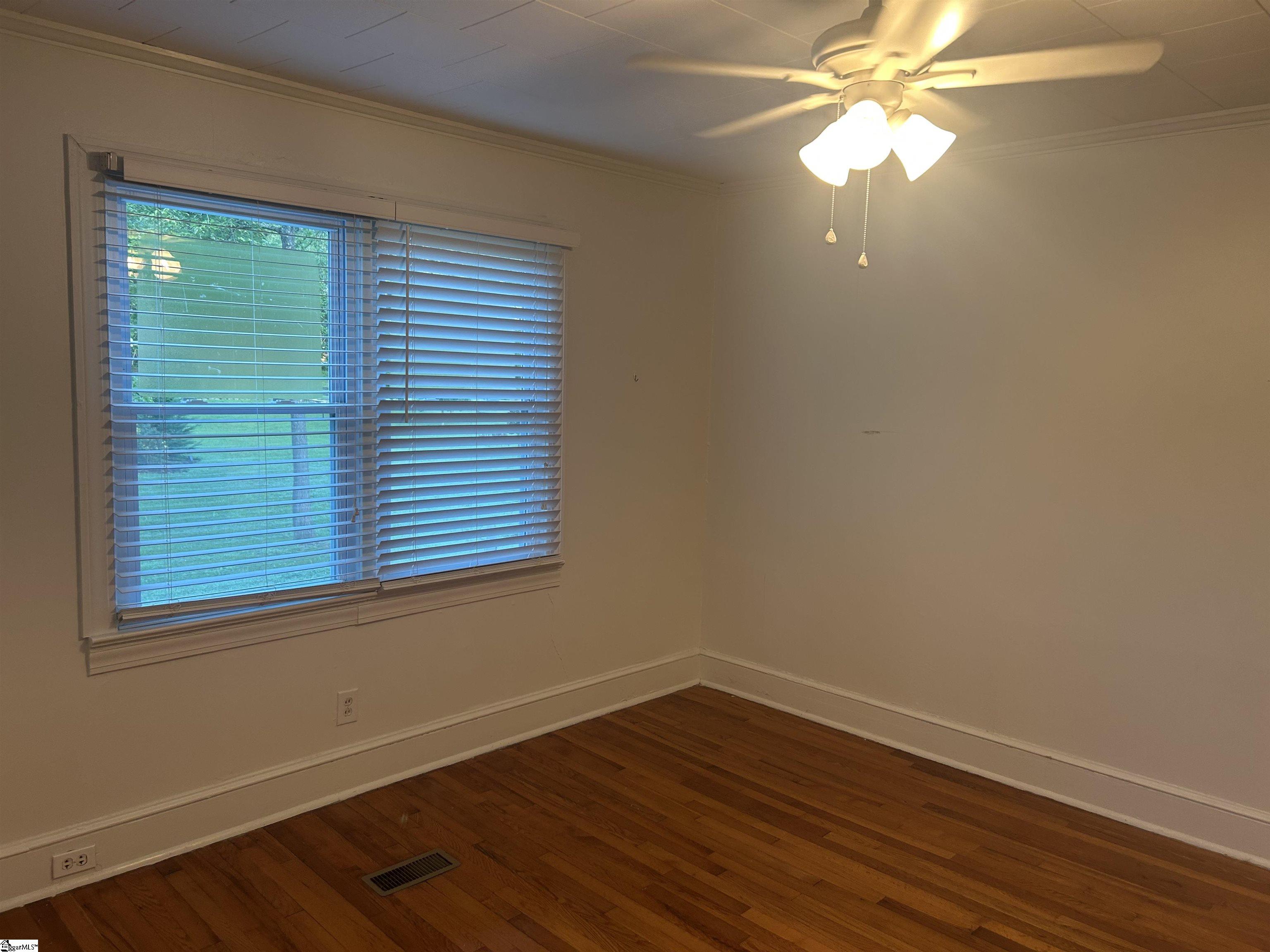 204 Elm Street Clinton, SC 29325 - Photo 24 of 36