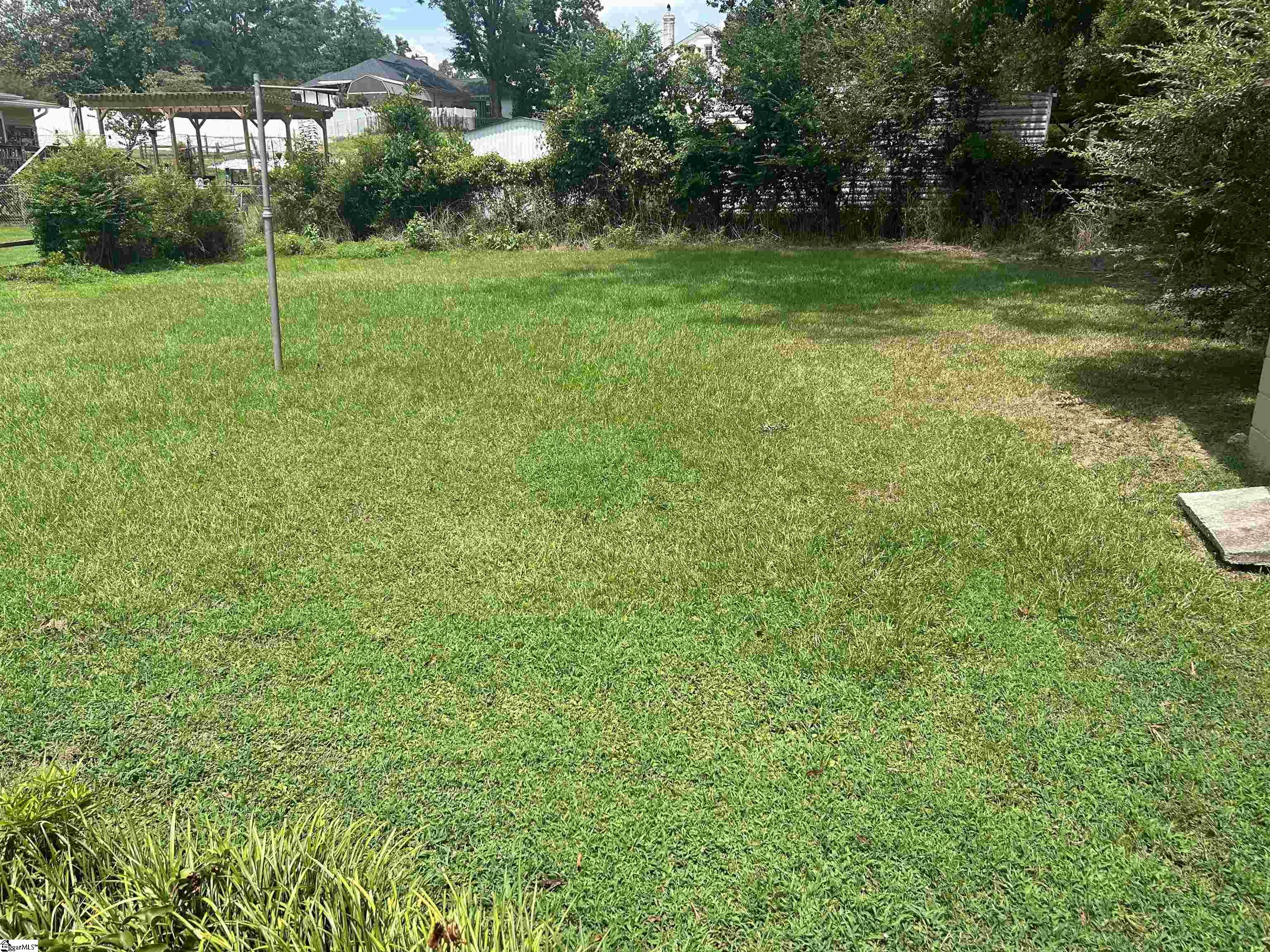 204 Elm Street Clinton, SC 29325 - Photo 32 of 36