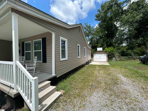 $225,000 | 204 Elm Street, Clinton, SC 29325
