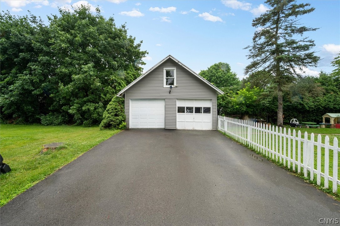 415 Buchanan Road Utica, NY 13502 - Photo 4 of 50 Gallery Image 4