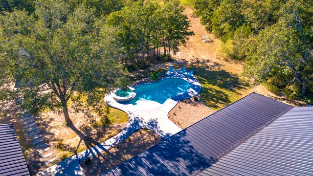 $1,350,000 | 7196 South County Road 458, Normangee, TX 77871