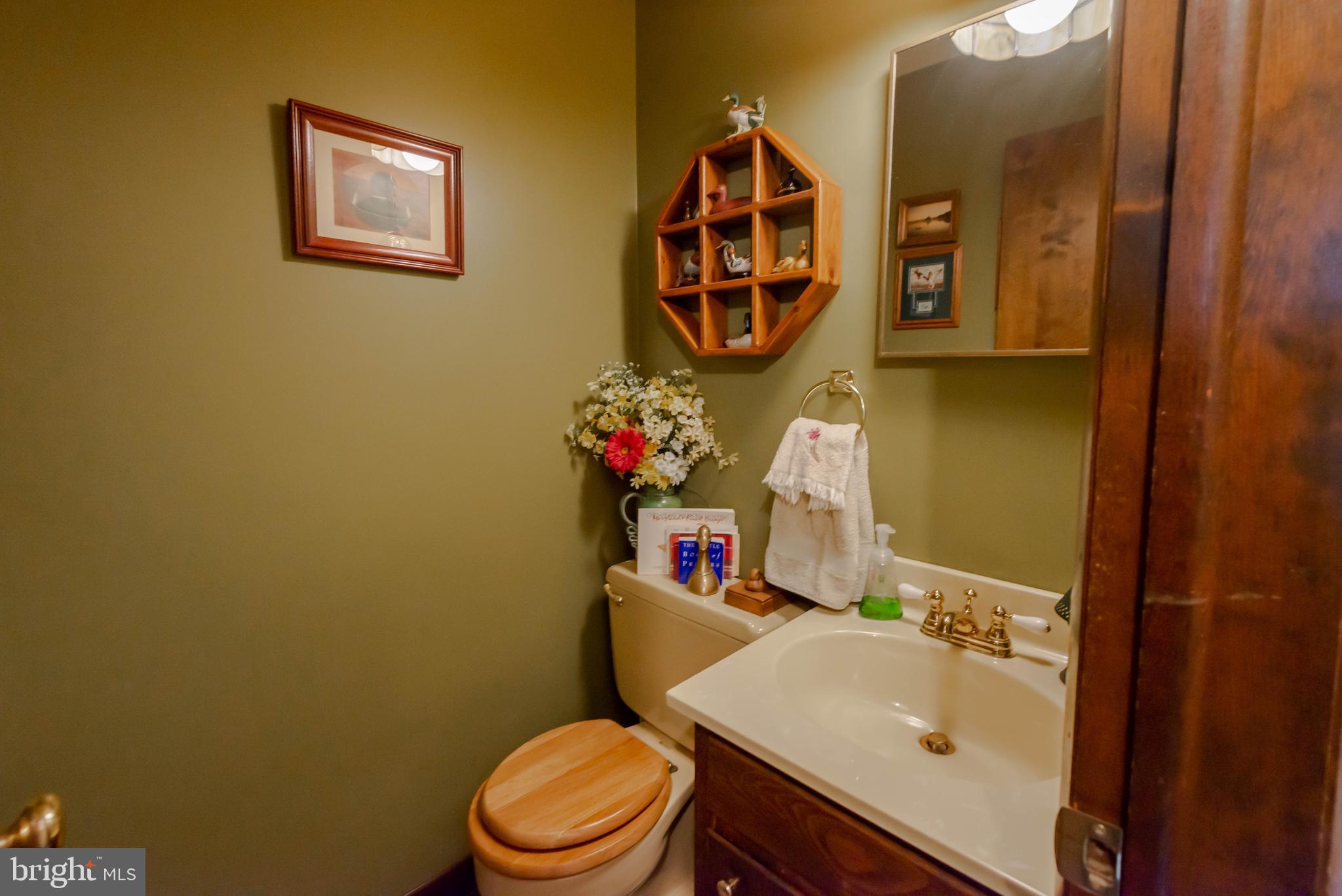 4814 Millers Station Road Hampstead, MD 21074 - Photo 11 of 72 main level powder room