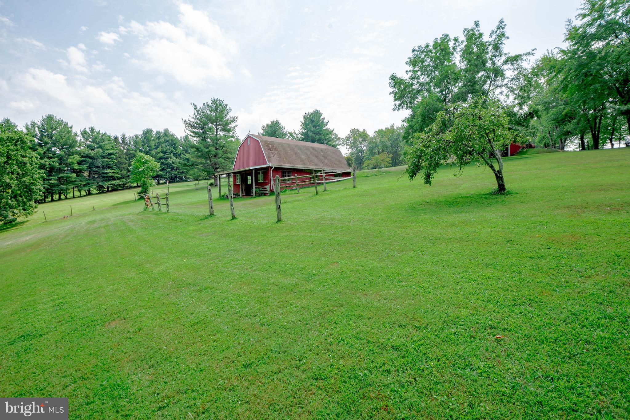 4814 Millers Station Road Hampstead, MD 21074 - Photo 42 of 72 5 stallBank Barn w/additional space for tack