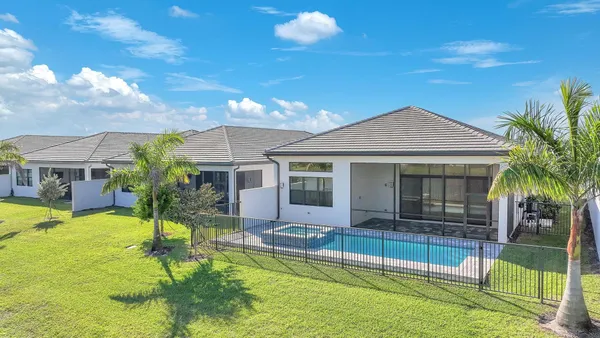 $9,500 | 10990 Violet Mdw Street, Boynton Beach, FL 33473