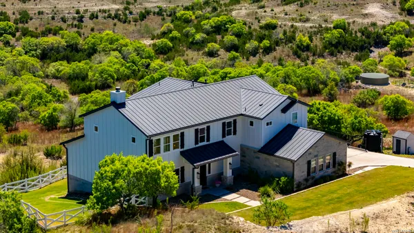 $995,000 | 97 Coleman Springs, Boerne, TX 78006