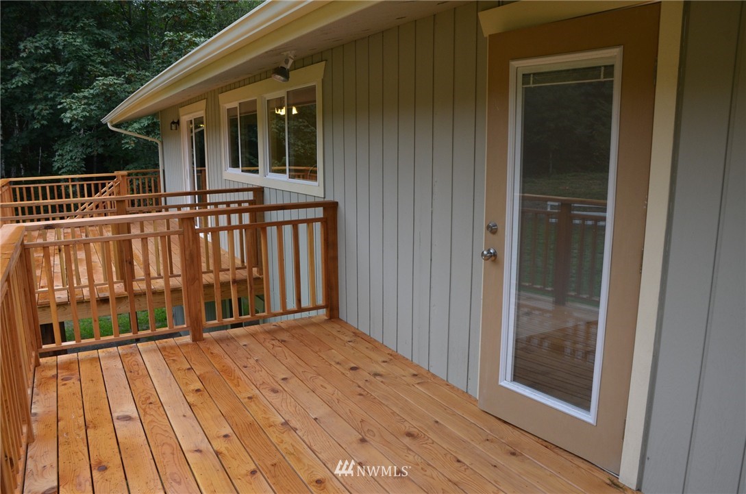 1863 Southeast Mullenix Road Port Orchard, WA 98367 - Photo 13 of 23 Gallery Image 13