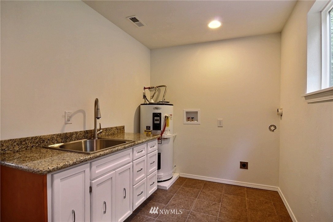 1863 Southeast Mullenix Road Port Orchard, WA 98367 - Photo 22 of 23 Gallery Image 22