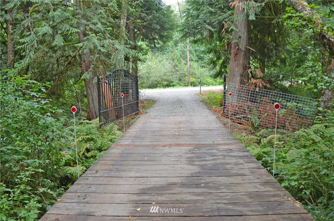 1863 Southeast Mullenix Road Port Orchard, WA 98367 - Photo 23 of 23 Gallery Image 23