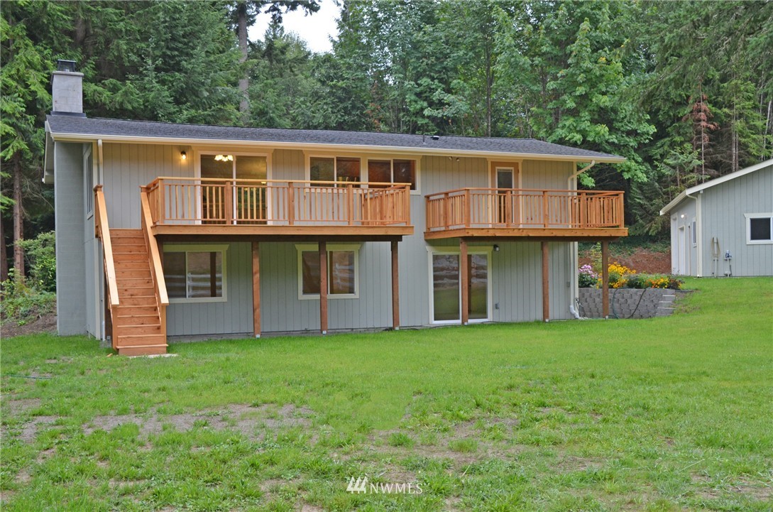 1863 Southeast Mullenix Road Port Orchard, WA 98367 - Photo 4 of 23 Gallery Image 4