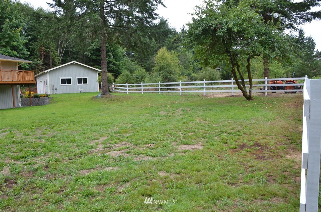 1863 Southeast Mullenix Road Port Orchard, WA 98367 - Photo 6 of 23 Gallery Image 6