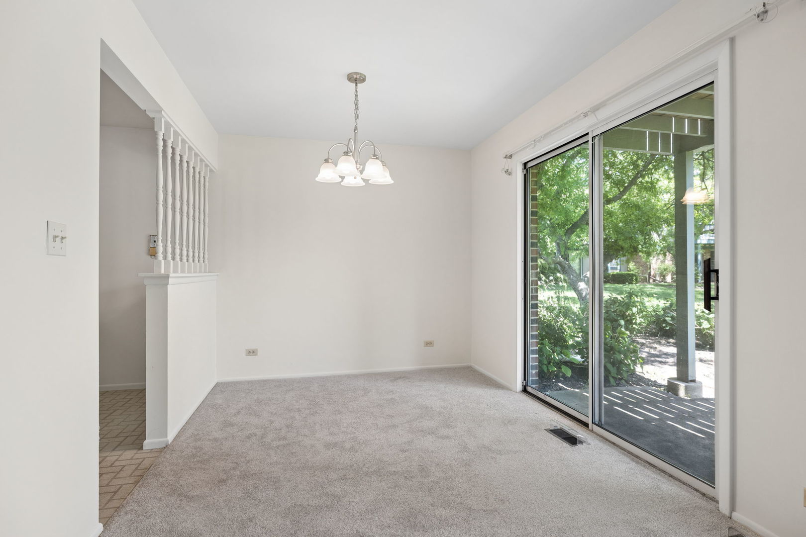 1575 Stonehill Court, Unit A Wheaton, IL 60189 - Photo 7 of 27