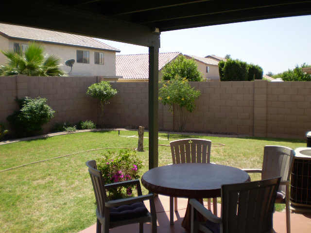 10369 West Piccadilly Road Avondale, AZ 85392 - Photo 1 of 5 Primary Photo