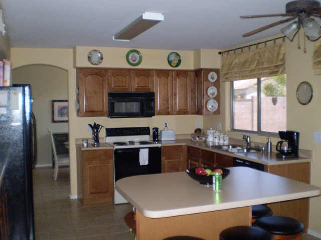 10369 West Piccadilly Road Avondale, AZ 85392 - Photo 4 of 5 Additional Photo