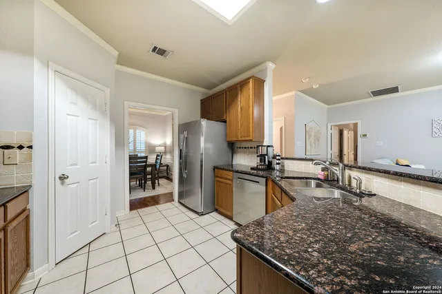 $2,395 | 35 Atwell Park, San Antonio, TX 78254