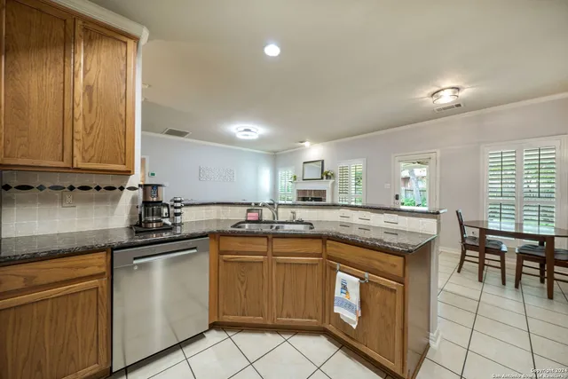 $2,395 | 35 Atwell Park, San Antonio, TX 78254